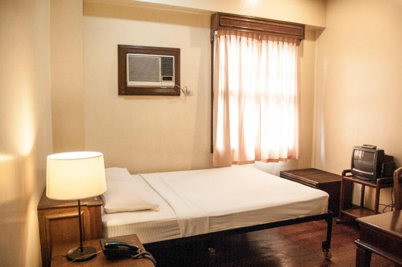 Malate Pensionne Manila Exterior foto